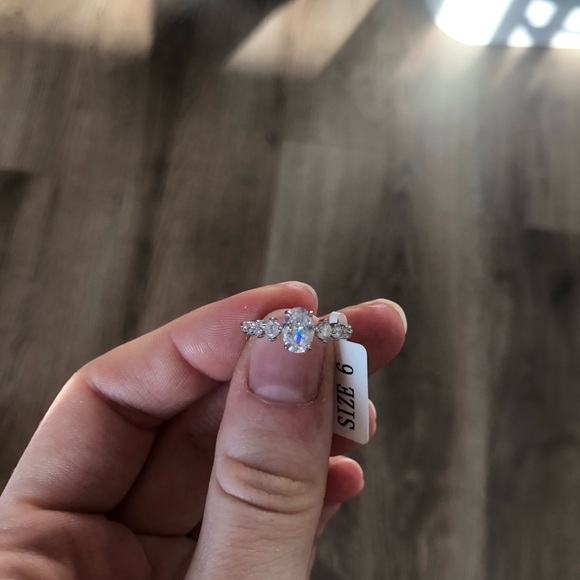 Sterling Silver ring - Picture 1 of 5